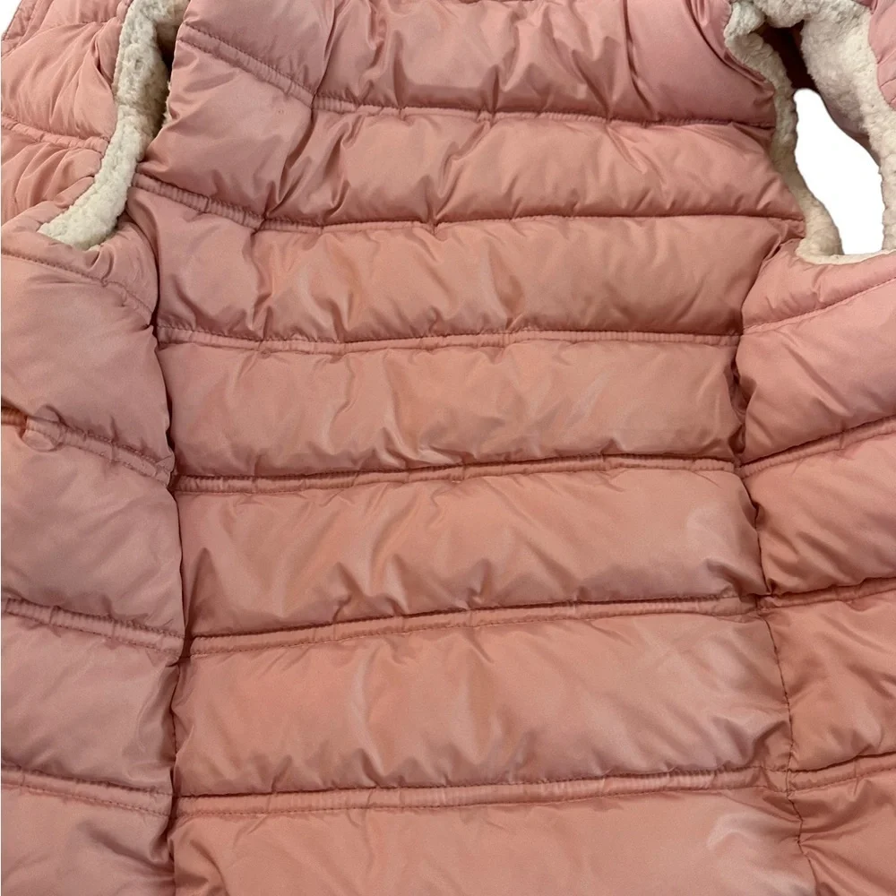 Gap Kids Light Pink Puffer Vest Size Medium